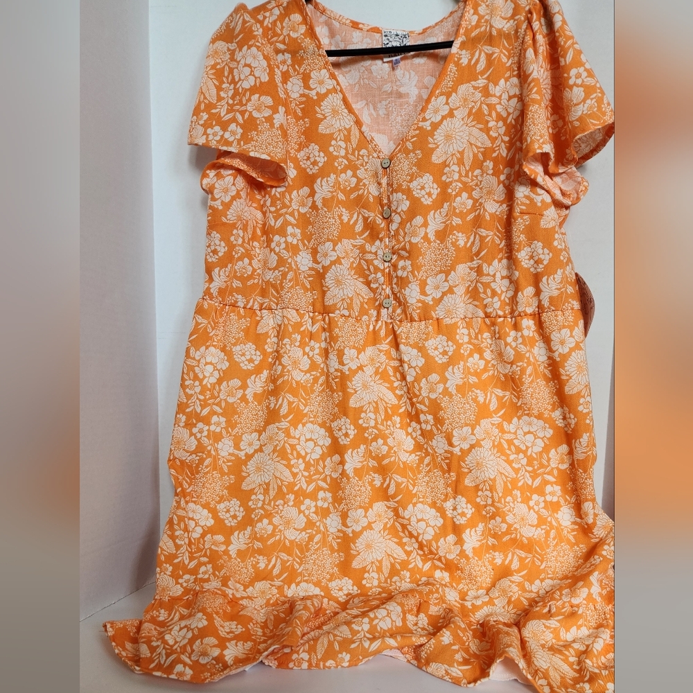 NWT Naif Floral Lined Dress Size Large
